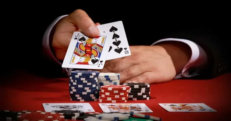 Xì Tố Tại Luck8: Trò Chơi Đánh Bài Đầy Kịch Tính Và Thử Thách